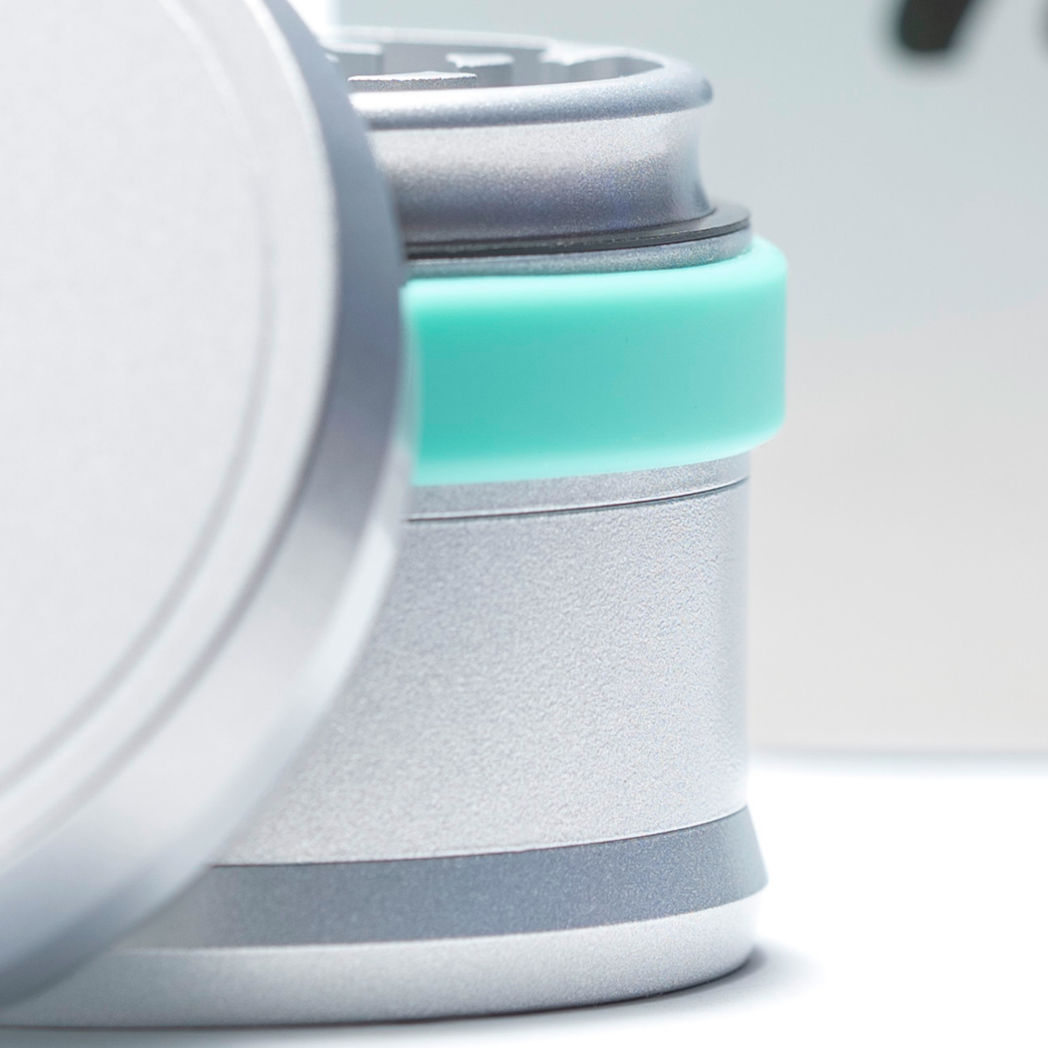 NV Keramik Grinder - Magnetic (63mm)